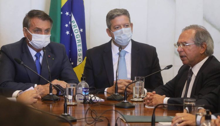 Congresso volta do recesso com pauta de costumes e foco eleitoral