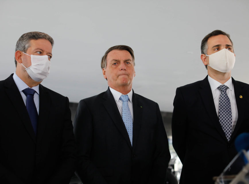 PEC nº 186 congela salário de servidores, impede promoções, progressões e concursos