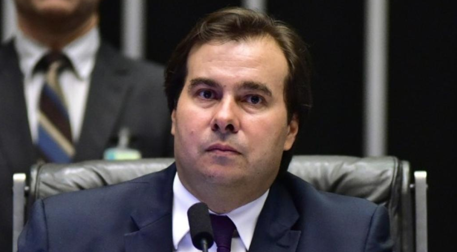 Maia rechaça aumento de impostos para suprir queda na receita e defende reformas