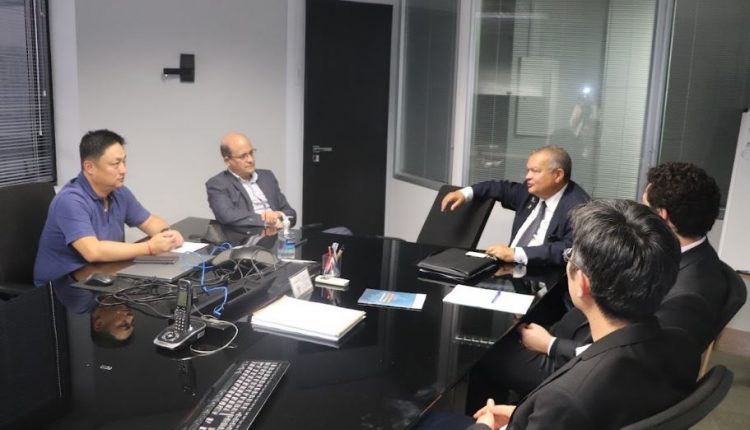 Diretoria do Sinafresp recebe Celso Malhani na sede do sindicato