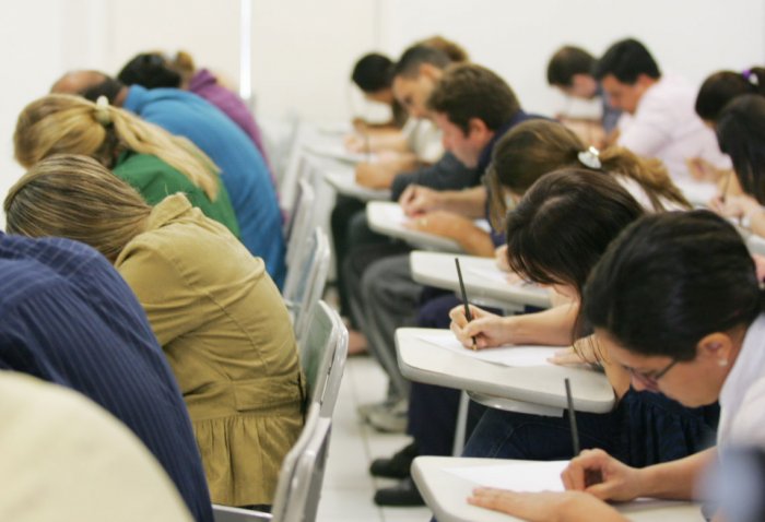 Concursos têm 215 mil vagas