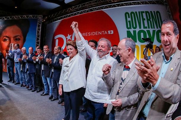 Dilma Rousseff reeleita