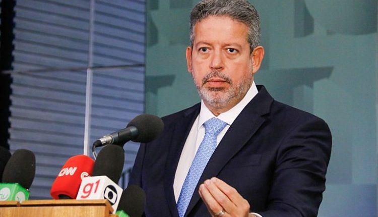 Lira coloca reforma tributária e nova regra fiscal como prioridades do Congresso este ano