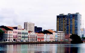 Recife abre-se a manifestantes