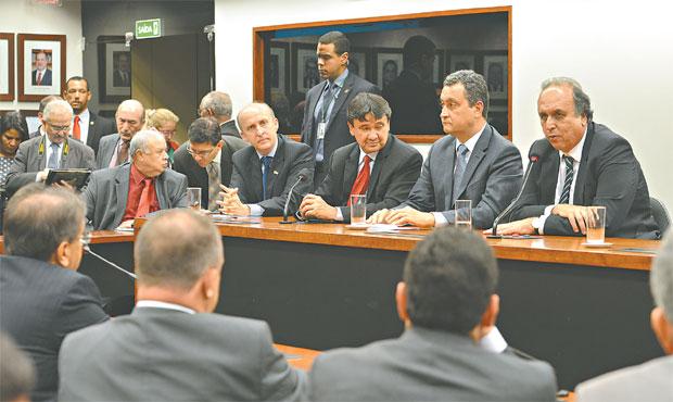 Oito estados querem CPMF de 0,38%