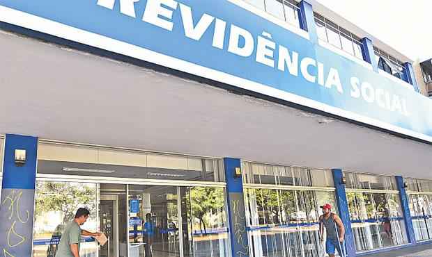 Fraudes sangram a Previdência Social