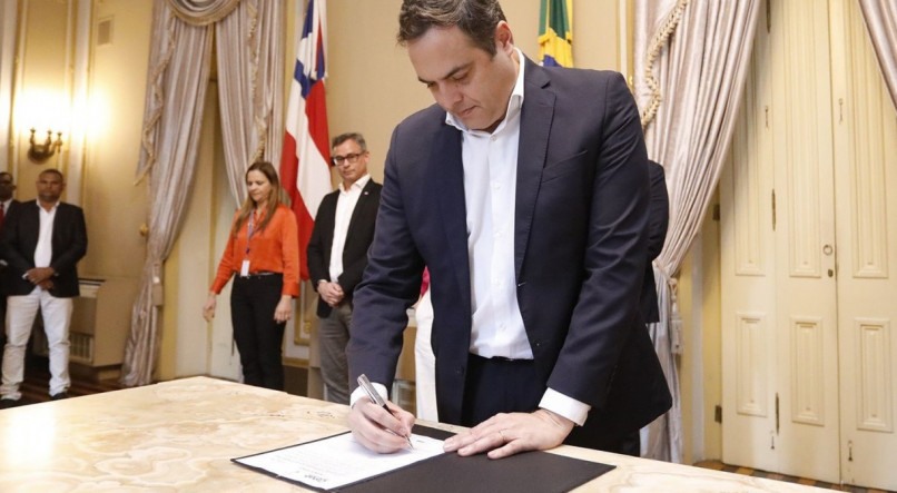 Pernambuco perde condição de pedir empréstimos com aval da União um ano após ter a reconquistado autorização