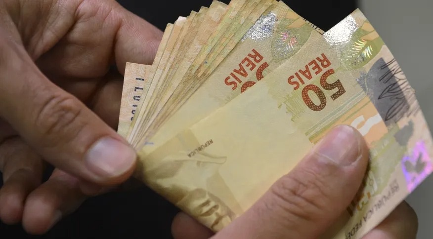 Reforma tributária deve acabar com distorções, como o \’passeio\’ de mercadorias pelo país; entenda