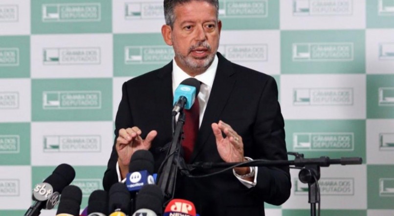 Lira diz que aprovação da regulamentação da reforma tributária em 2024 só depende de Haddad