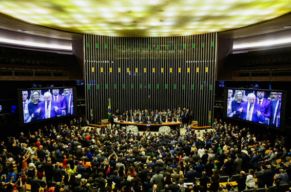 Tributária: Fazenda finaliza projeto que pode acirrar disputa entre governadores e prefeitos; veja