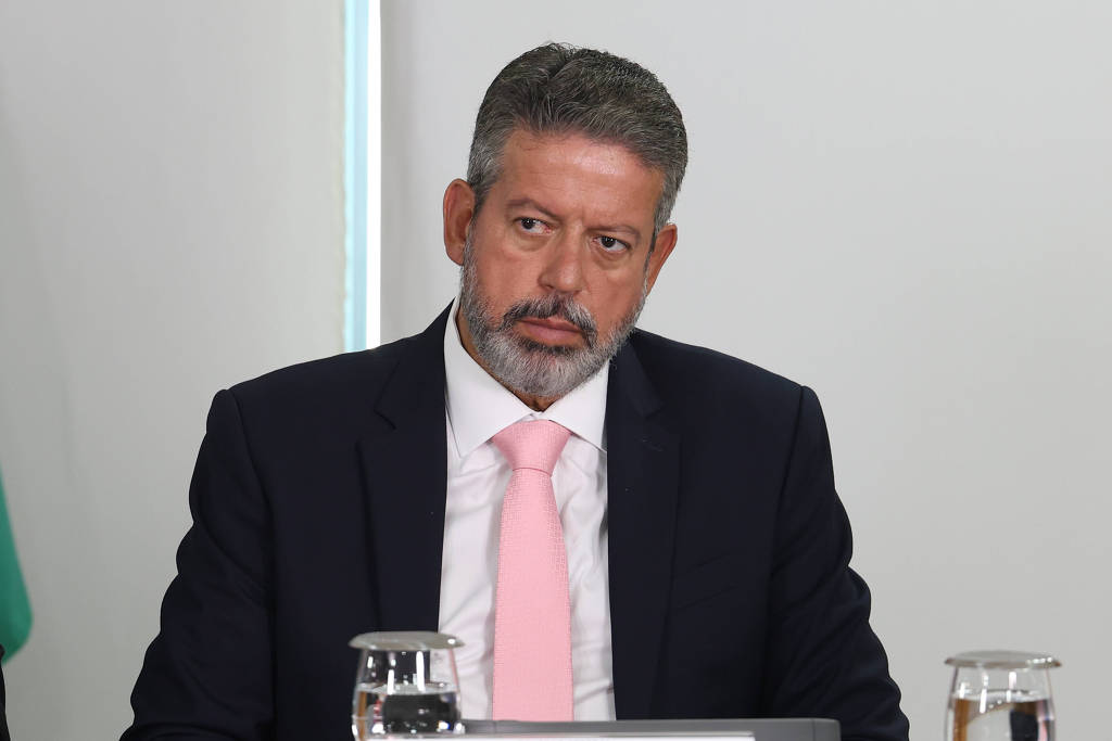 Lira acelera votação da reforma, anima o mercado, mas deixa setores apreensivos