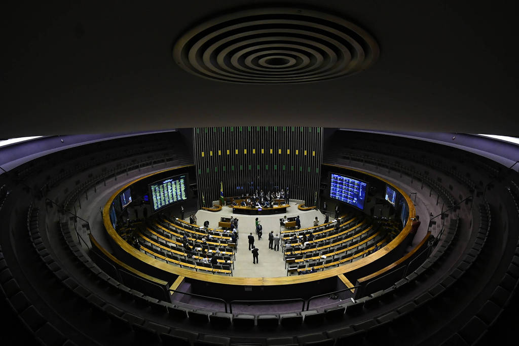 Câmara aprova projeto para ampliar número de deputados de 513 para 531 ao custo de R$ 65 mi ao ano