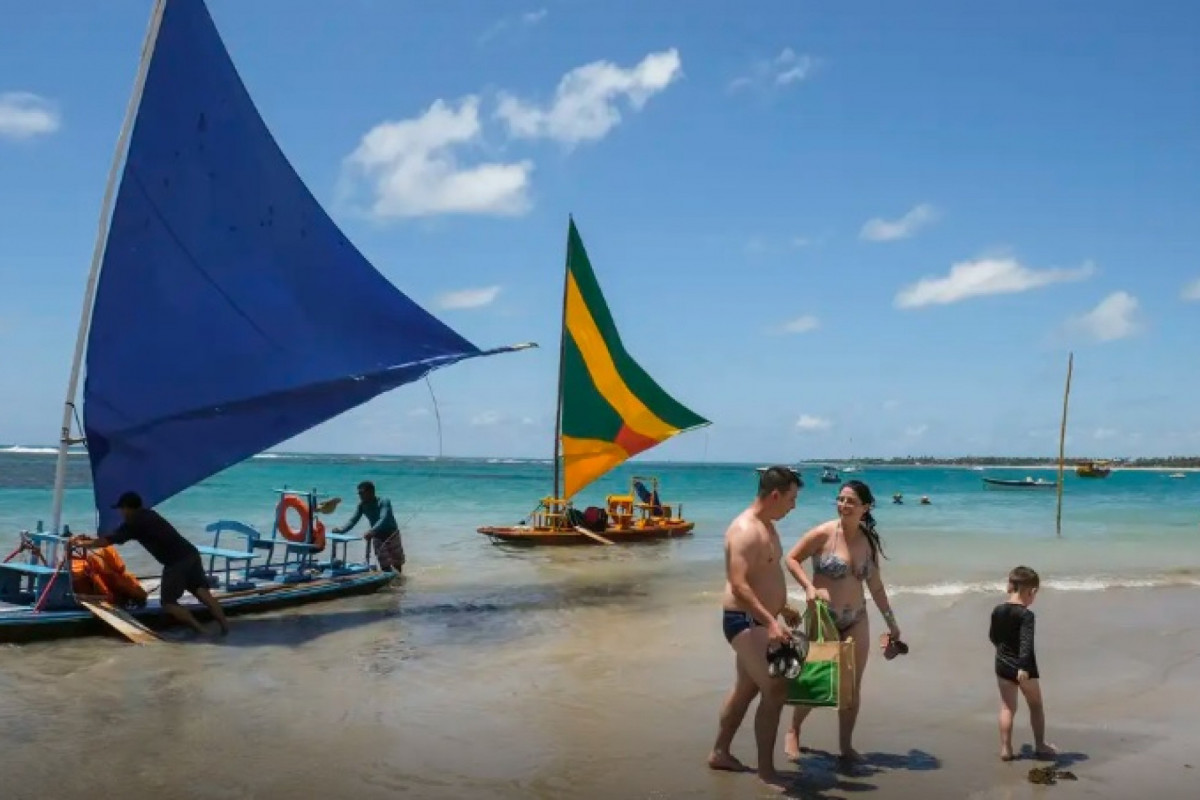 Pernambuco tem alta de 5,3% no volume de serviços, diz IBGE