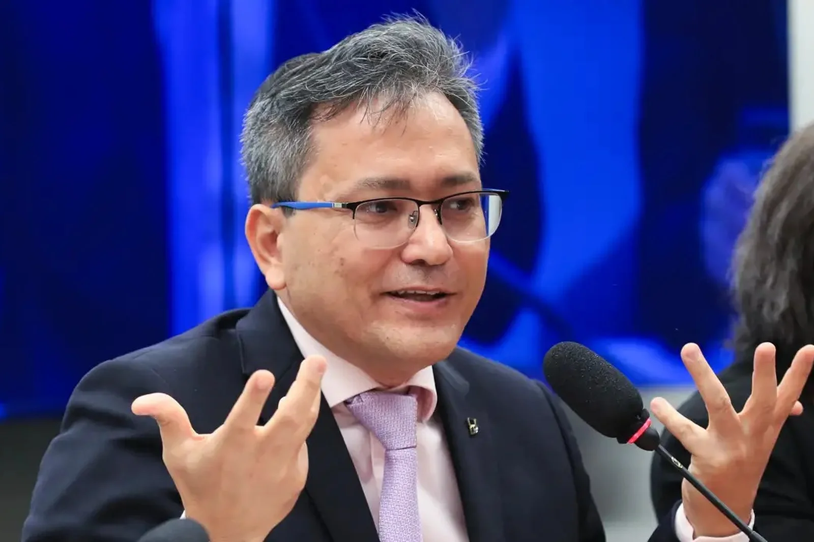 Meta da Receita Federal é chegar a R$ 200 bilhões de arrecadação sem litígio em 2026, diz Barreirinhas